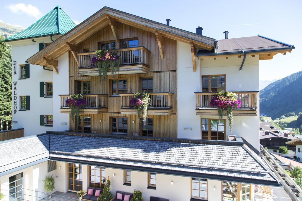 Отель Der Waldhof Санкт-Антон-ам-Арльберг Экстерьер фото